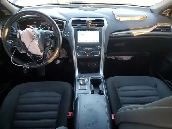 3FA6P0H7XJR155945 2018 FORD FUSION - Image 8