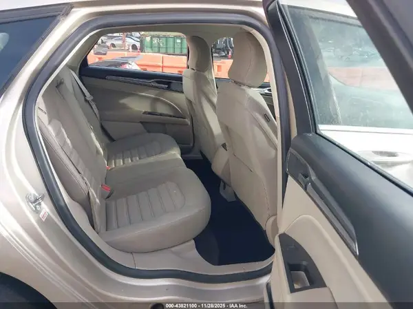 3FA6P0H7XJR156819 2018 FORD FUSION - Image 8