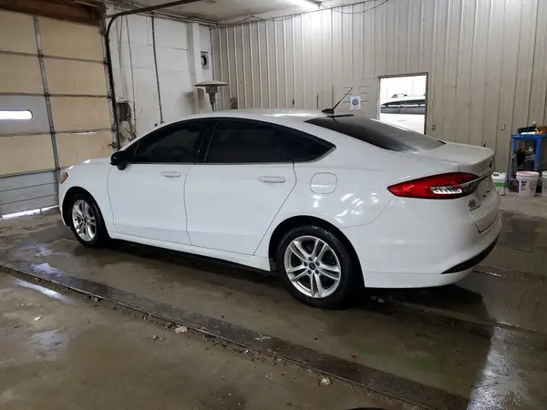 3FA6P0H7XJR159557 2018 FORD FUSION - Image 2