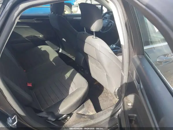 3FA6P0H7XJR165892 2018 FORD FUSION - Image 8