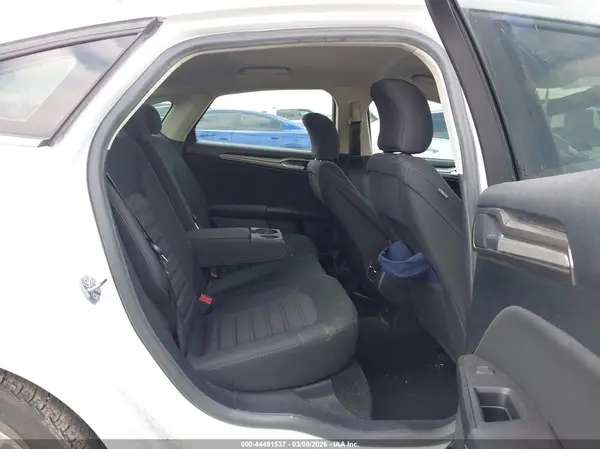 3FA6P0H7XJR166816 2018 FORD FUSION - Image 8
