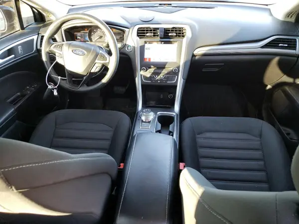 3FA6P0H7XJR178240 2018 FORD FUSION - Image 8