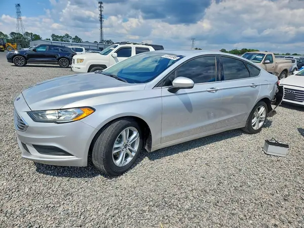 3FA6P0H7XJR193823 2018 FORD FUSION - Image 1