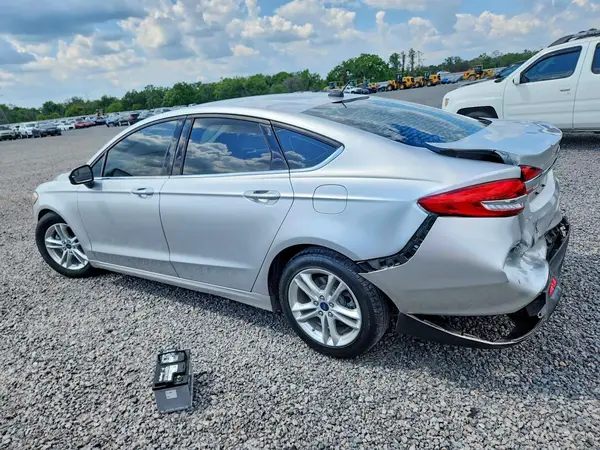 3FA6P0H7XJR193823 2018 FORD FUSION - Image 2