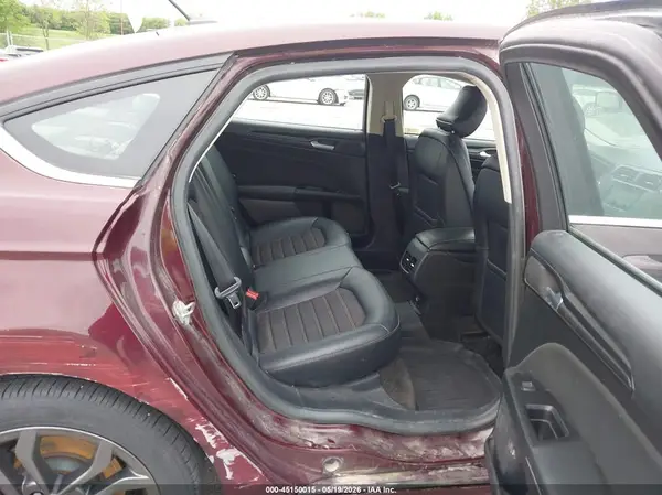 3FA6P0H7XJR196625 2018 FORD FUSION - Image 8