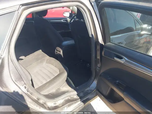 3FA6P0H7XJR203573 2018 FORD FUSION - Image 8