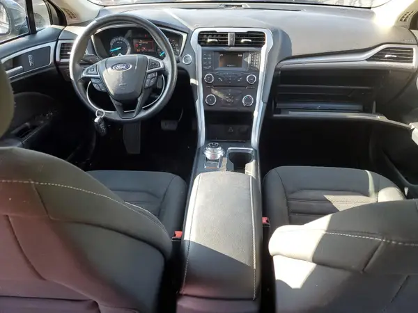 3FA6P0H7XJR215710 2018 FORD FUSION - Image 8
