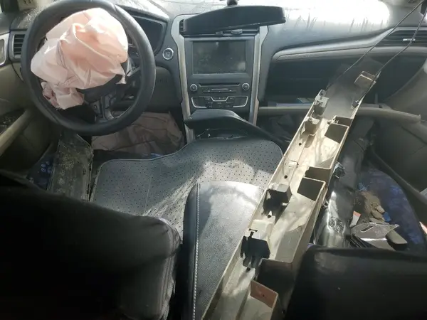3FA6P0H7XJR258010 2018 FORD FUSION - Image 8