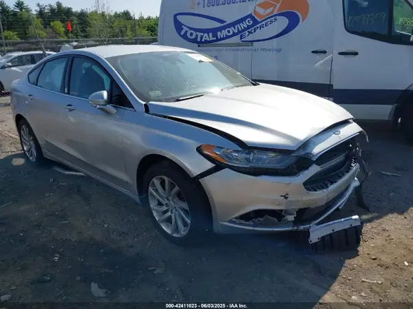 3FA6P0H7XJR270772 2018 FORD FUSION - Image 1