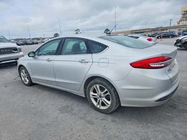 3FA6P0H7XJR270867 2018 FORD FUSION - Image 2