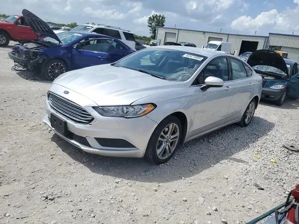 3FA6P0H7XJR285966 2018 FORD FUSION - Image 1