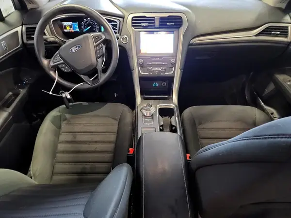 3FA6P0H7XKR184010 2019 FORD FUSION - Image 8