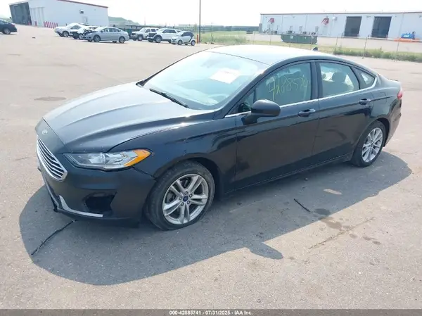 3FA6P0H7XLR139229 2020 FORD FUSION - Image 2