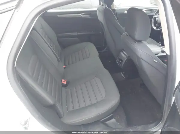 3FA6P0H7XLR155639 2020 FORD FUSION - Image 8