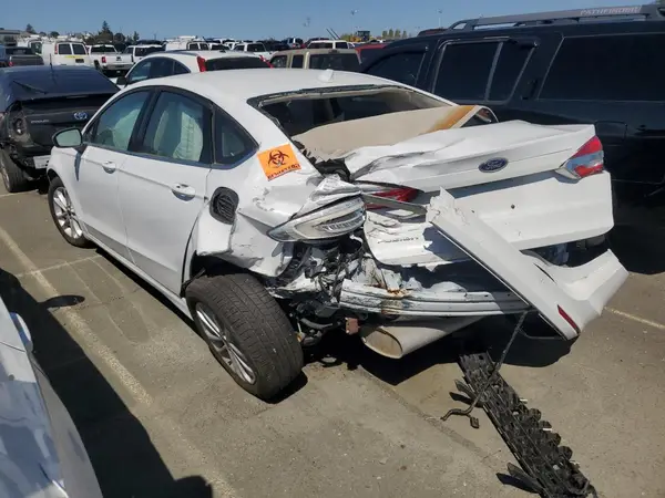 3FA6P0H7XLR244465 2020 FORD FUSION - Image 2