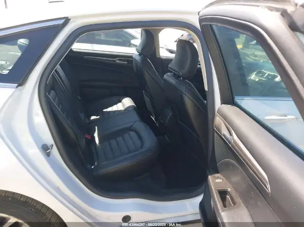 3FA6P0H90HR122481 2017 FORD FUSION - Image 8