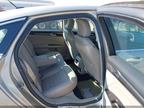 3FA6P0H90HR178310 2017 FORD FUSION - Image 8