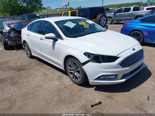 3FA6P0H90HR246900 2017 FORD FUSION - Image 1