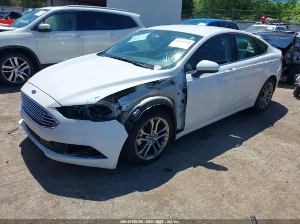 3FA6P0H90HR246900 2017 FORD FUSION - Image 2