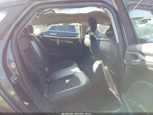 3FA6P0H90HR389393 2017 FORD FUSION - Image 8
