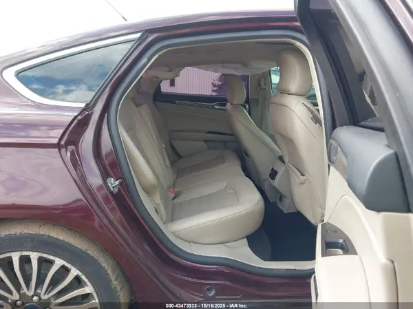 3FA6P0H91HR365636 2017 FORD FUSION - Image 8