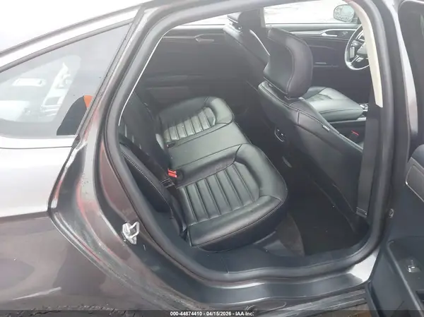 3FA6P0H91HR407853 2017 FORD FUSION - Image 8