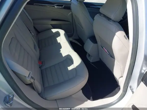 3FA6P0H91HR416827 2017 FORD FUSION - Image 8