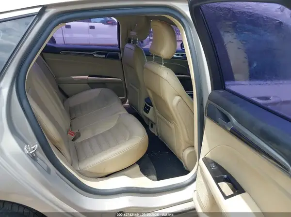 3FA6P0H92GR190828 2016 FORD FUSION - Image 8
