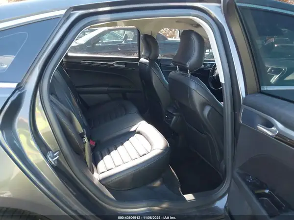 3FA6P0H92GR242927 2016 FORD FUSION - Image 8