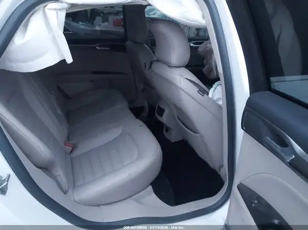 3FA6P0H92HR340504 2017 FORD FUSION - Image 8