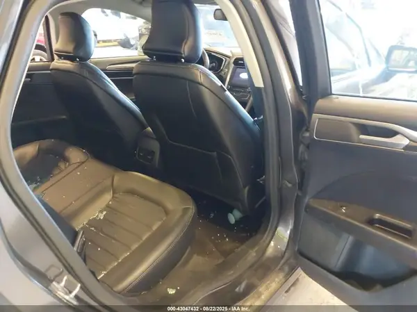 3FA6P0H92HR405223 2017 FORD FUSION - Image 8