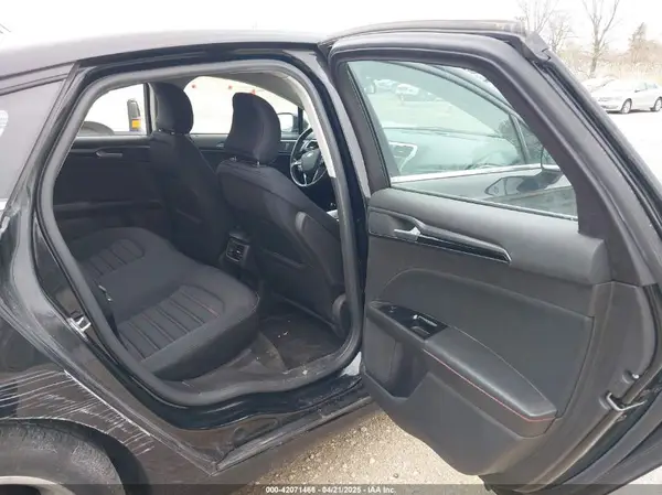 3FA6P0H94GR256084 2016 FORD FUSION - Image 8