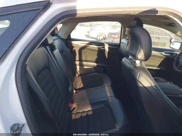 3FA6P0H95HR346104 2017 FORD FUSION - Image 8