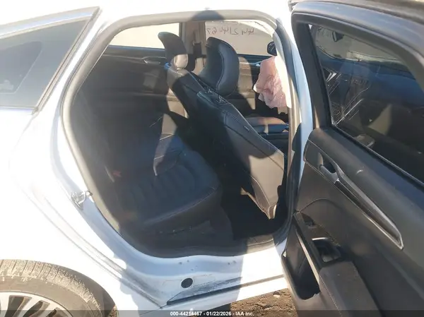 3FA6P0H95JR174257 2018 FORD FUSION - Image 8