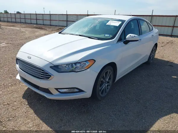 3FA6P0H98HR357985 2017 FORD FUSION - Image 2