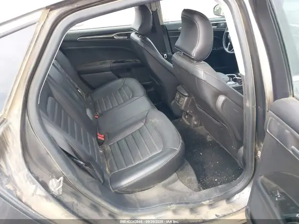 3FA6P0H9XGR114905 2016 FORD FUSION - Image 8