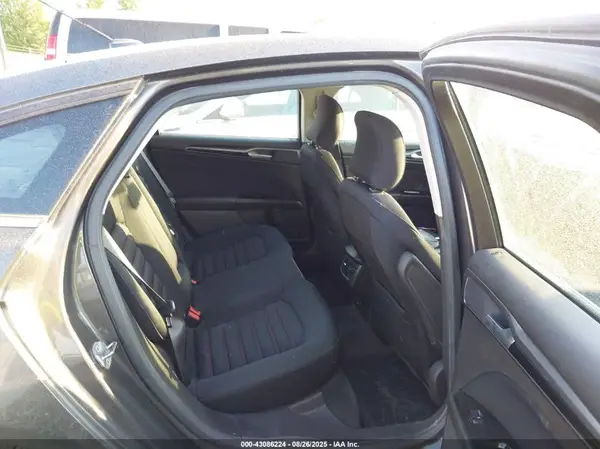 3FA6P0H9XGR133521 2016 FORD FUSION - Image 8