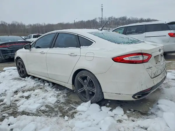 3FA6P0H9XGR339681 2016 FORD FUSION - Image 2