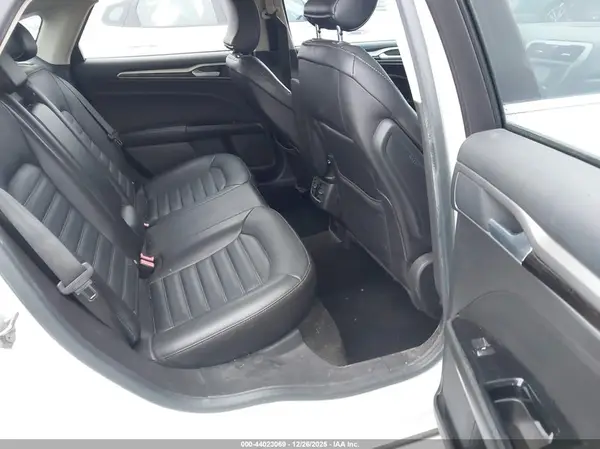 3FA6P0H9XGR359011 2016 FORD FUSION - Image 8
