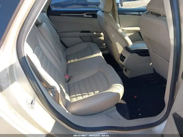 3FA6P0H9XHR111004 2017 FORD FUSION - Image 8