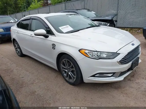 3FA6P0H9XHR142446 2017 FORD FUSION - Image 1