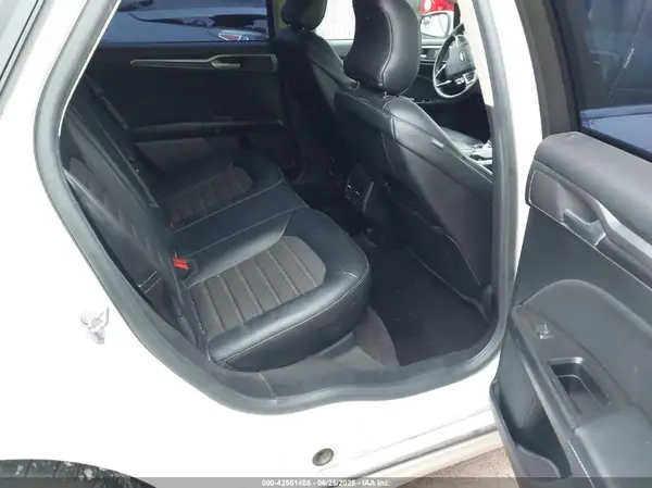 3FA6P0H9XHR142446 2017 FORD FUSION - Image 8