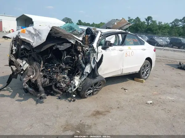 3FA6P0H9XHR155021 2017 FORD FUSION - Image 2