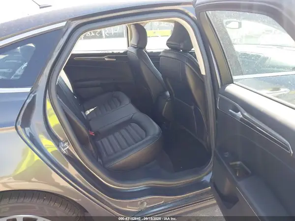3FA6P0H9XHR263414 2017 FORD FUSION - Image 8