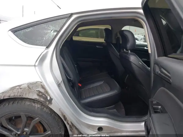 3FA6P0H9XJR180054 2018 FORD FUSION - Image 8