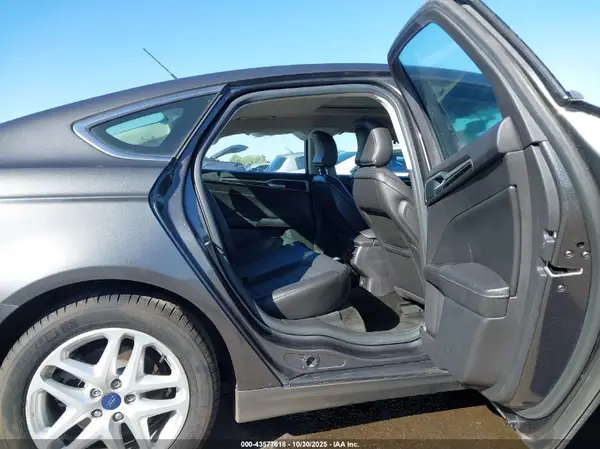 3FA6P0HD0GR196907 2016 FORD FUSION - Image 8