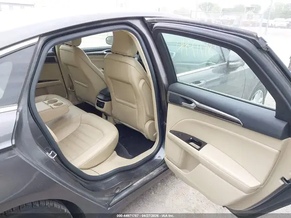 3FA6P0HD0GR389509 2016 FORD FUSION - Image 8