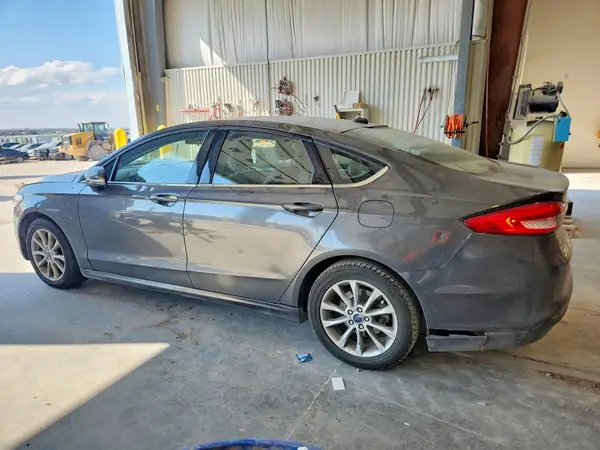 3FA6P0HD0HR100226 2017 FORD FUSION - Image 2