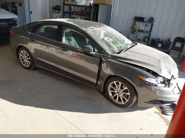 3FA6P0HD0HR123697 2017 FORD FUSION - Image 1