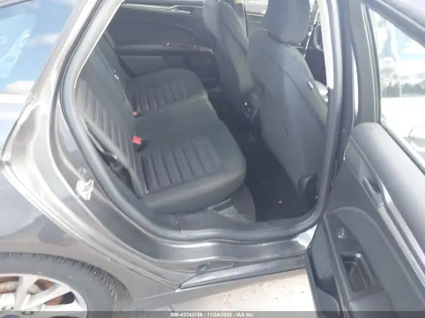 3FA6P0HD0HR126390 2017 FORD FUSION - Image 8